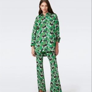 Diane Von Furstenberg Iris Green Printed Button-Up Top, NWT, oversized fit